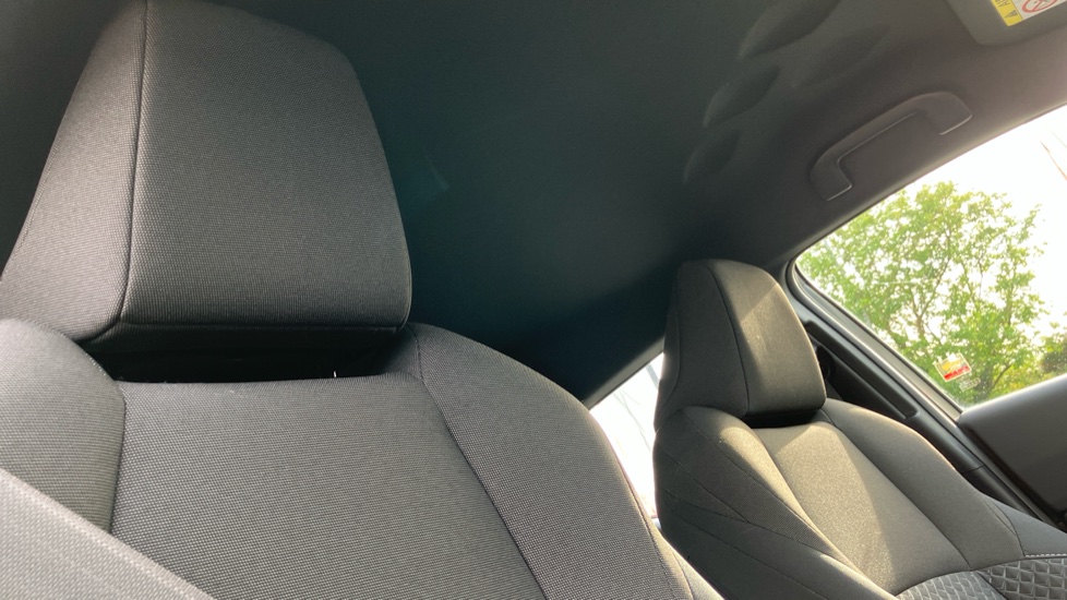 Toyota C-HR 1.8 Hybrid Icon 5dr CVT Hybrid Hatchback - Image 19