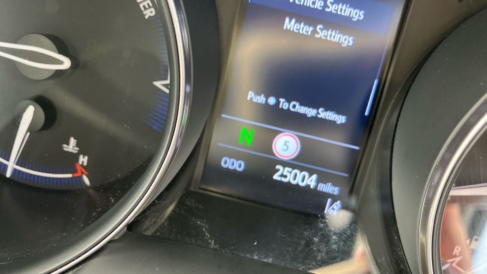 Toyota C-HR 1.8 Hybrid Icon 5dr CVT Hybrid Hatchback - Image 29