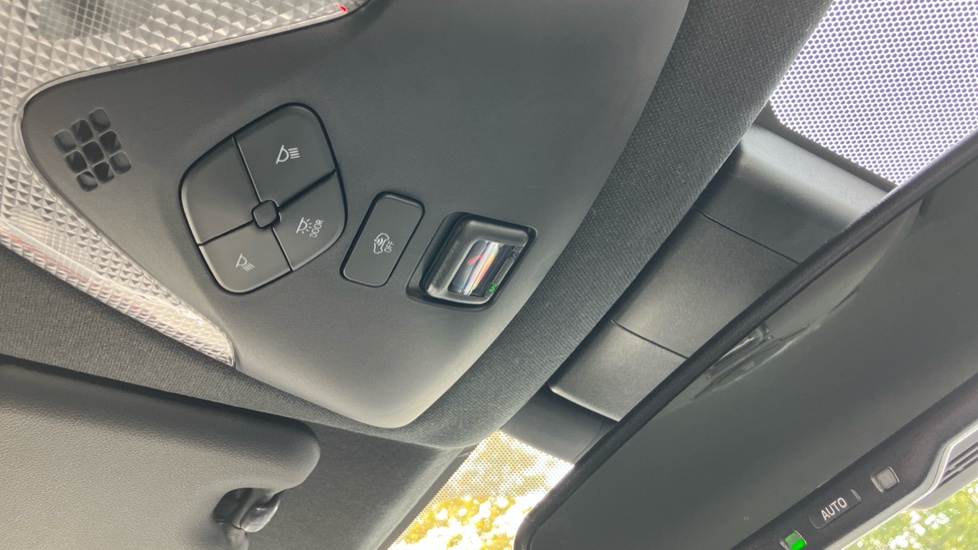 Toyota C-HR 1.8 Hybrid Icon 5dr CVT Hybrid Hatchback - Image 36