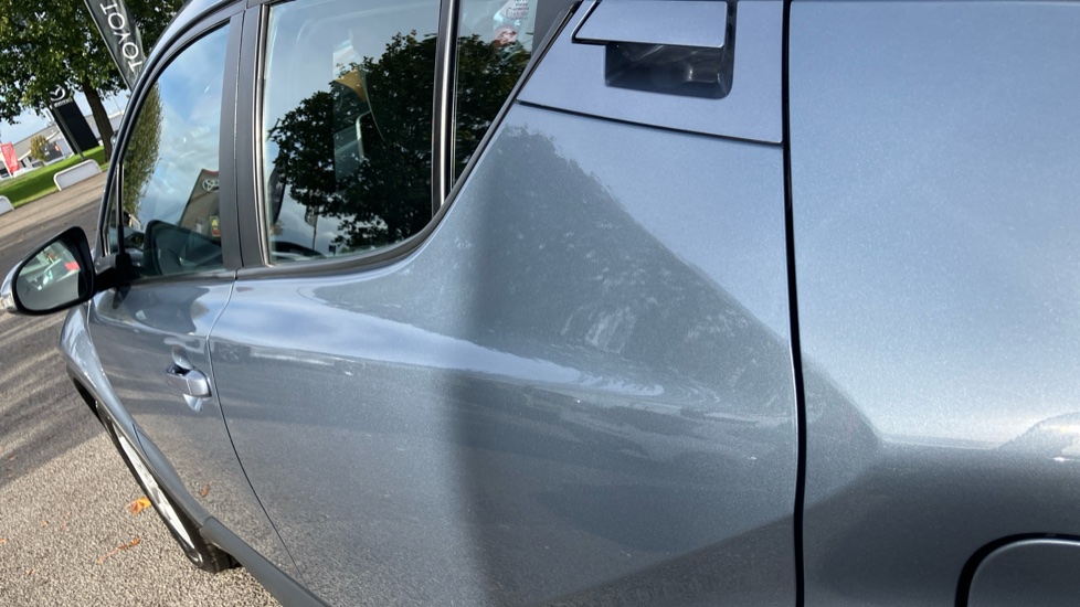 Toyota C-HR 1.8 Hybrid Icon 5dr CVT Hybrid Hatchback - Image 44