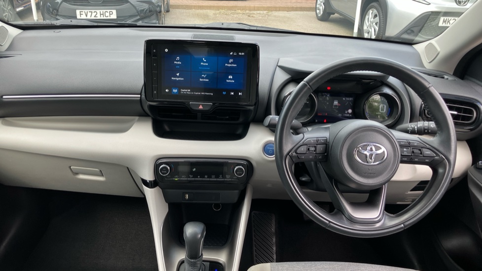 Toyota Yaris 1.5 Hybrid Excel 5dr CVT Hybrid Hatchback - Image 6