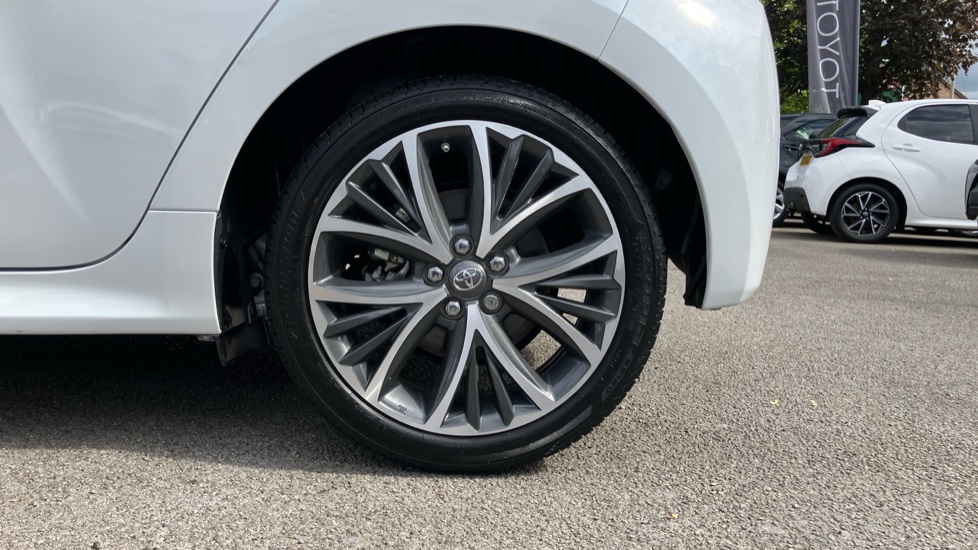 Toyota Yaris 1.5 Hybrid Excel 5dr CVT Hybrid Hatchback - Image 25