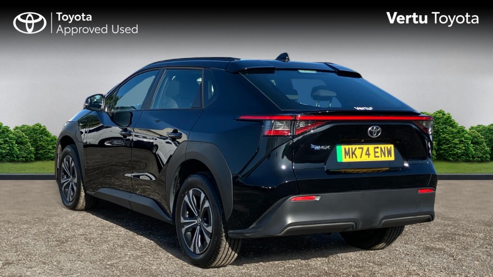 Toyota bZ4X 150kW Pure 71.4kWh 5dr Auto [11kW] Electric Hatchback - Image 4
