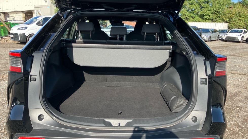 Toyota bZ4X 150kW Pure 71.4kWh 5dr Auto [11kW] Electric Hatchback - Image 13