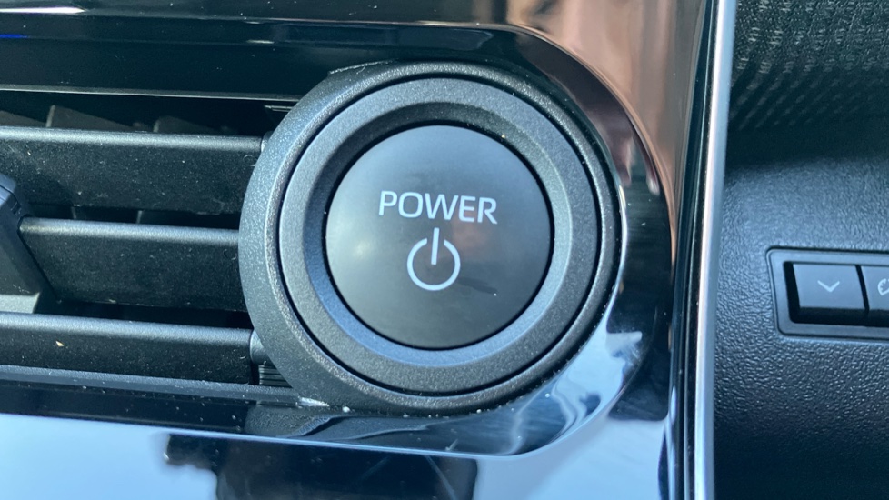 Toyota bZ4X 150kW Pure 71.4kWh 5dr Auto [11kW] Electric Hatchback - Image 16
