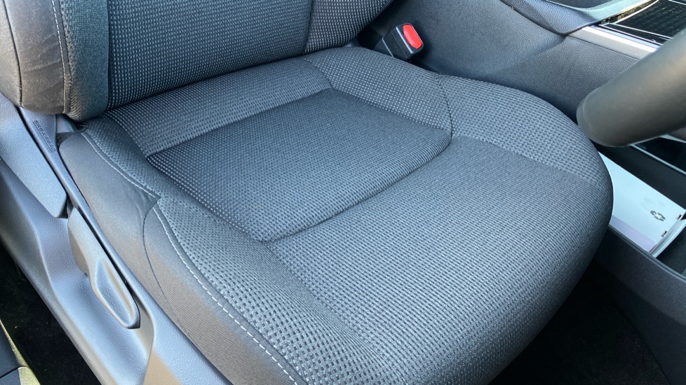 Toyota bZ4X 150kW Pure 71.4kWh 5dr Auto [11kW] Electric Hatchback - Image 17