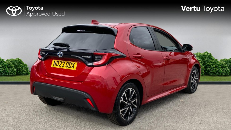 Toyota Yaris 1.5 Hybrid Design 5dr CVT Hybrid Hatchback - Image 2