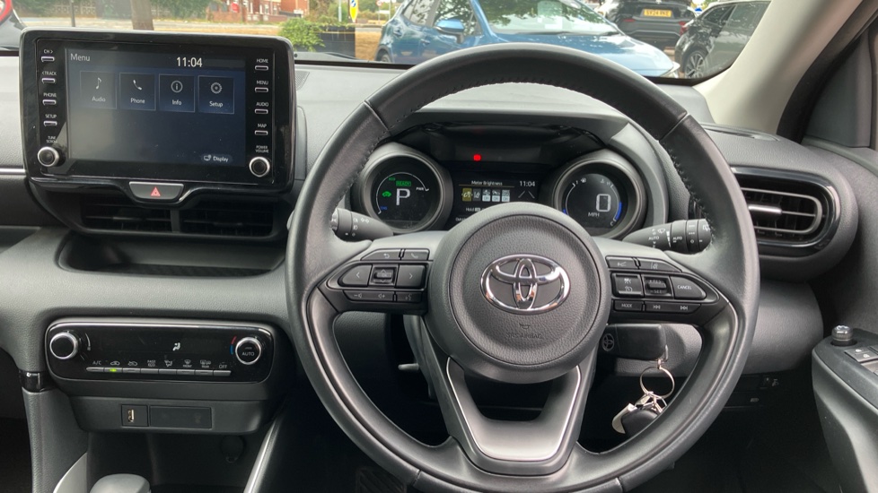 Toyota Yaris 1.5 Hybrid Design 5dr CVT Hybrid Hatchback - Image 7