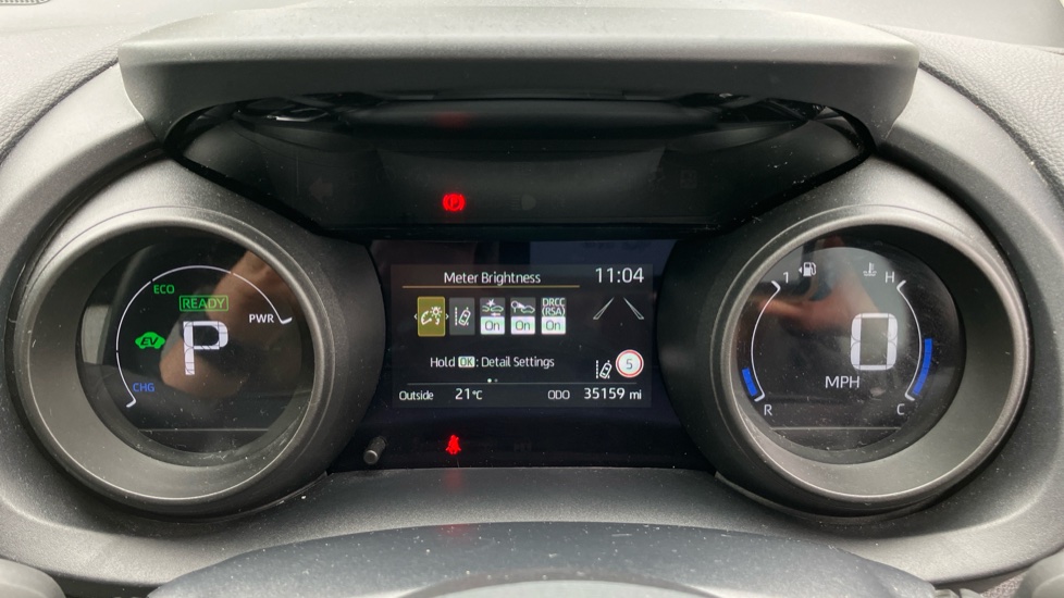 Toyota Yaris 1.5 Hybrid Design 5dr CVT Hybrid Hatchback - Image 11