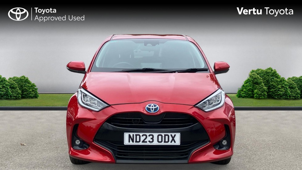 Toyota Yaris 1.5 Hybrid Design 5dr CVT Hybrid Hatchback - Image 22