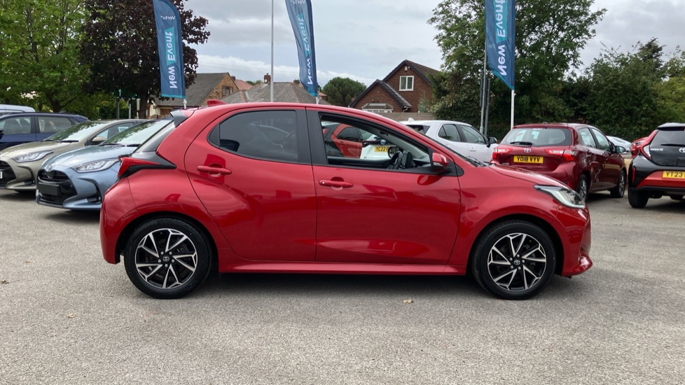 Toyota Yaris 1.5 Hybrid Design 5dr CVT Hybrid Hatchback - Image 23