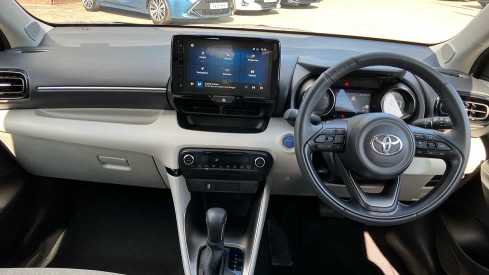 Toyota Yaris 1.5 Hybrid Excel 5dr CVT Hybrid Hatchback - Image 6