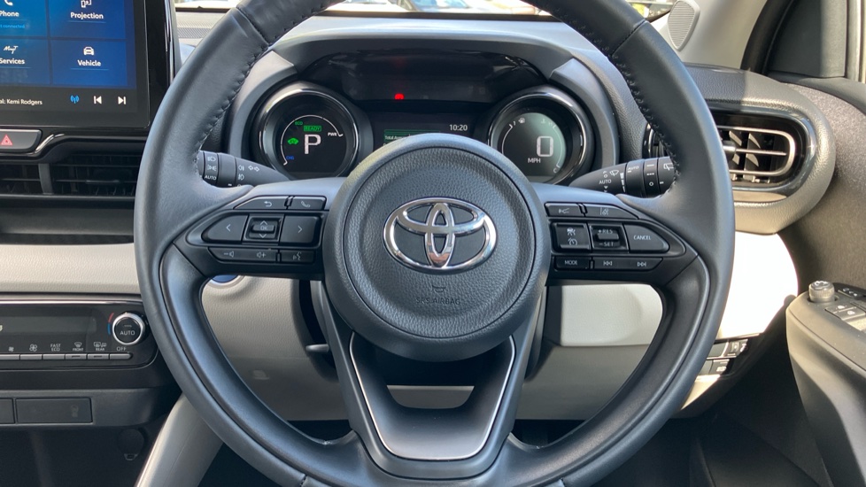 Toyota Yaris 1.5 Hybrid Excel 5dr CVT Hybrid Hatchback - Image 10