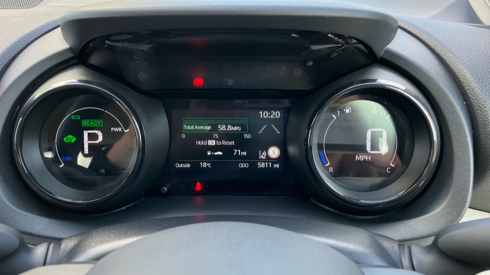 Toyota Yaris 1.5 Hybrid Excel 5dr CVT Hybrid Hatchback - Image 11