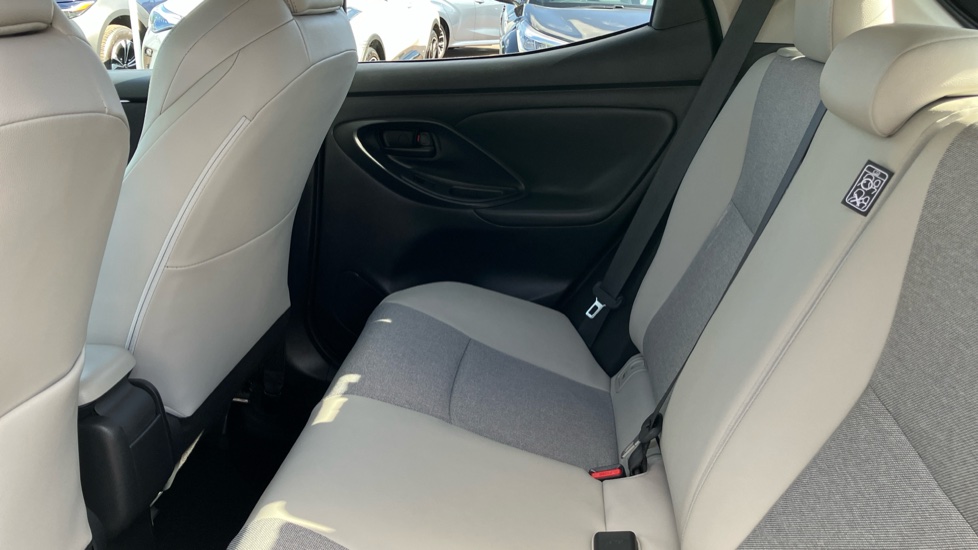Toyota Yaris 1.5 Hybrid Excel 5dr CVT Hybrid Hatchback - Image 15