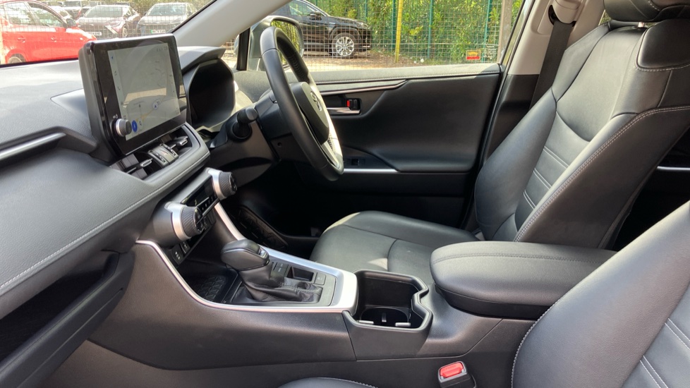 Toyota RAV4 2.5 VVT-i Hybrid Excel 5dr CVT 2WD Hybrid Estate - Image 5