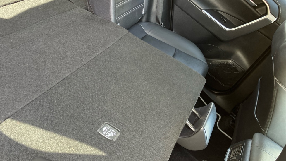 Toyota RAV4 2.5 VVT-i Hybrid Excel 5dr CVT 2WD Hybrid Estate - Image 18
