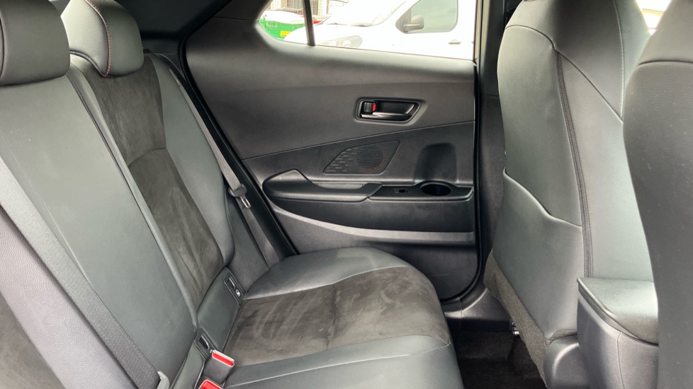 Toyota C-HR 2.0 Hybrid GR Sport 5dr CVT Hybrid Hatchback - Image 8