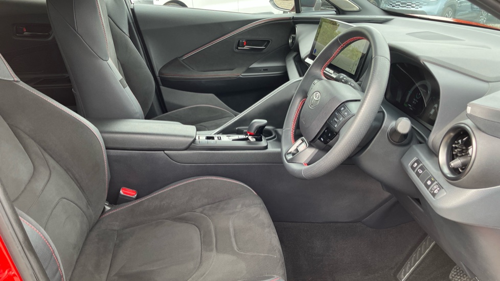 Toyota C-HR 2.0 Hybrid GR Sport 5dr CVT Hybrid Hatchback - Image 12