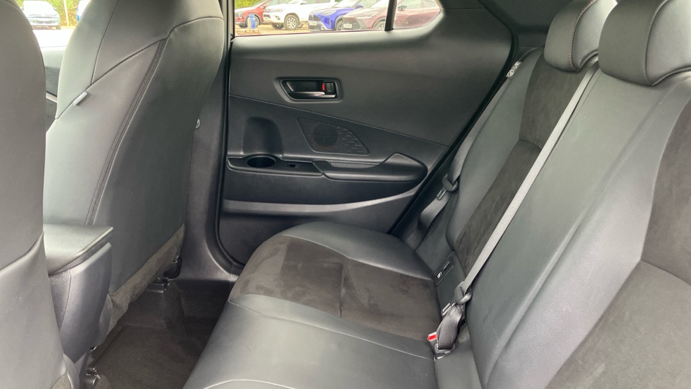 Toyota C-HR 2.0 Hybrid GR Sport 5dr CVT Hybrid Hatchback - Image 15