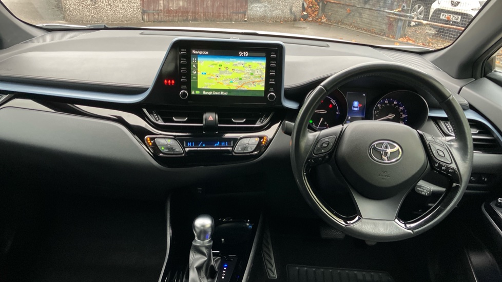 Toyota C-HR 1.8 Hybrid Design 5dr CVT Hybrid Hatchback - Image 6