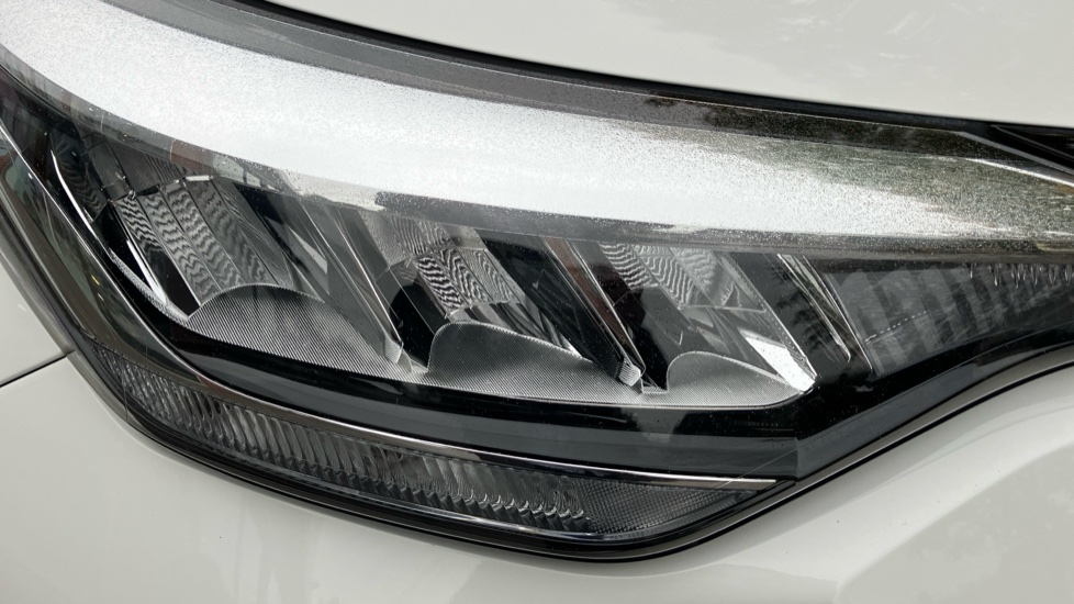 Toyota C-HR 1.8 Hybrid Design 5dr CVT Hybrid Hatchback - Image 20