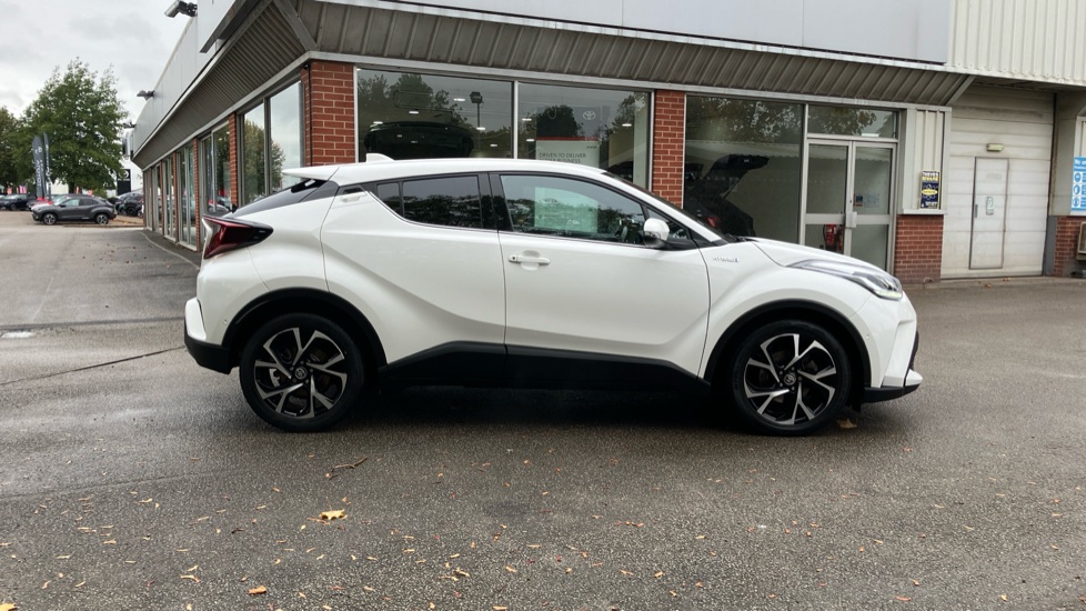 Toyota C-HR 1.8 Hybrid Design 5dr CVT Hybrid Hatchback - Image 23