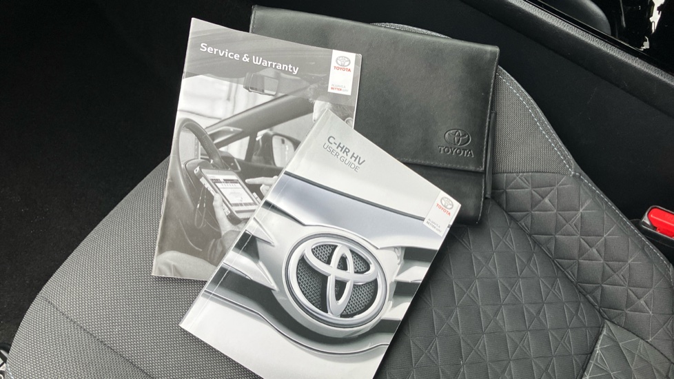 Toyota C-HR 1.8 Hybrid Design 5dr CVT Hybrid Hatchback - Image 27