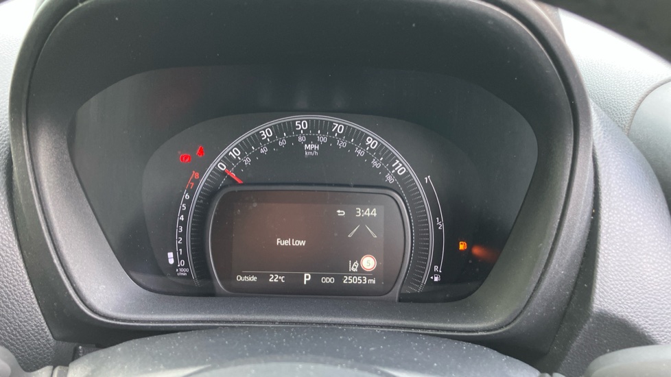 Toyota Aygo X 1.0 VVT-i Edge 5dr Auto Petrol Hatchback - Image 11