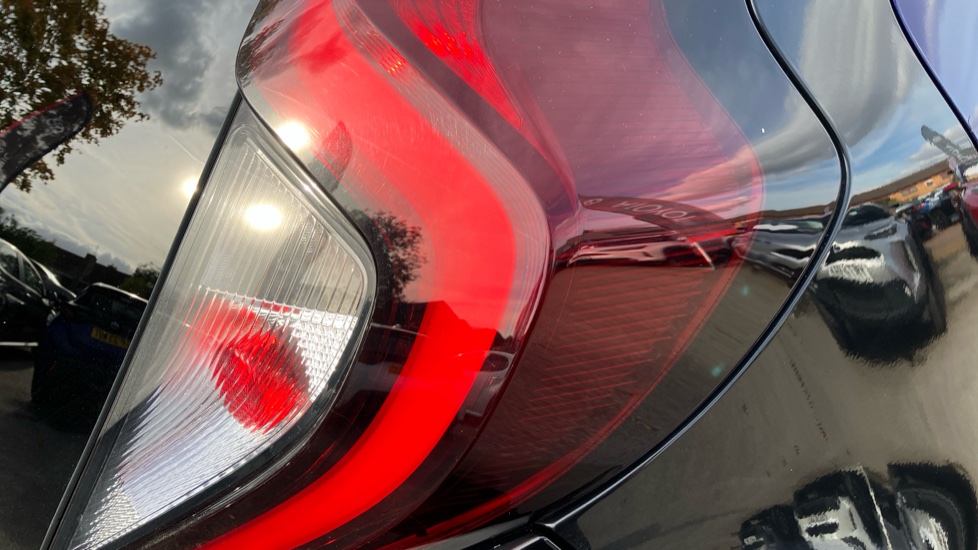 Toyota Aygo X 1.0 VVT-i Edge 5dr Auto Petrol Hatchback - Image 21
