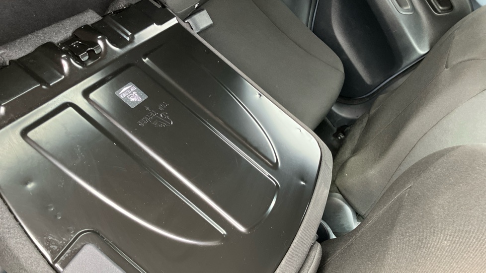 Toyota Aygo X 1.0 VVT-i Edge 5dr Petrol Hatchback - Image 18