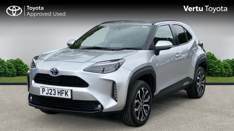 Toyota Yaris Cross 1.5 Hybrid Design 5dr CVT Hybrid Estate - Image 3