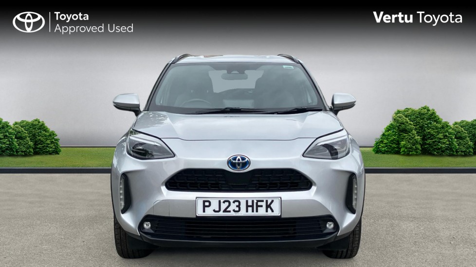 Toyota Yaris Cross 1.5 Hybrid Design 5dr CVT Hybrid Estate - Image 22