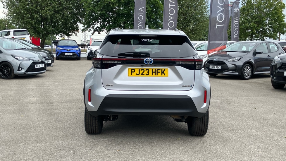 Toyota Yaris Cross 1.5 Hybrid Design 5dr CVT Hybrid Estate - Image 26