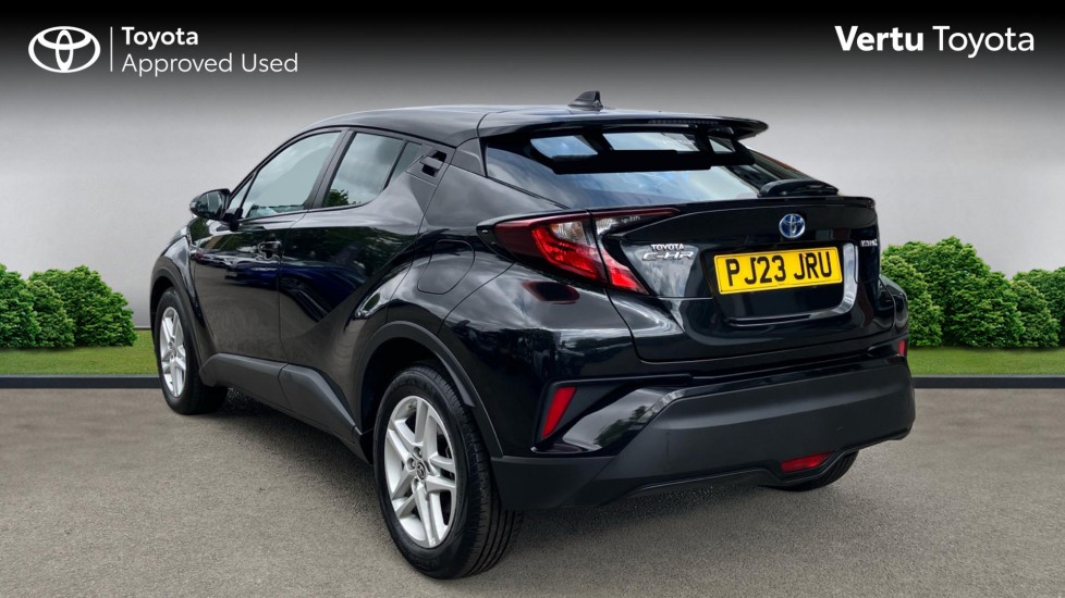 Toyota C-HR 1.8 Hybrid Icon 5dr CVT Hybrid Hatchback - Image 4