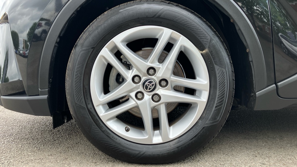 Toyota C-HR 1.8 Hybrid Icon 5dr CVT Hybrid Hatchback - Image 25