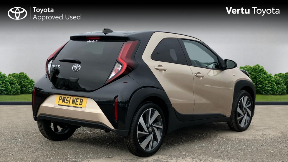 Toyota Aygo X 1.0 VVT-i Edge 5dr Auto Petrol Hatchback - Image 2