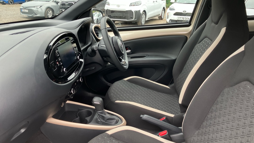 Toyota Aygo X 1.0 VVT-i Edge 5dr Auto Petrol Hatchback - Image 5