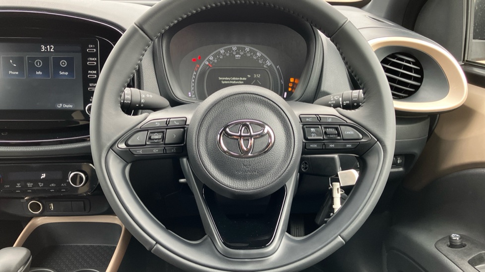 Toyota Aygo X 1.0 VVT-i Edge 5dr Auto Petrol Hatchback - Image 10