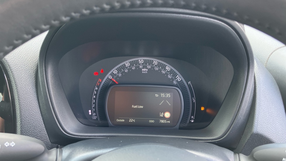 Toyota Aygo X 1.0 VVT-i Edge 5dr Petrol Hatchback - Image 11