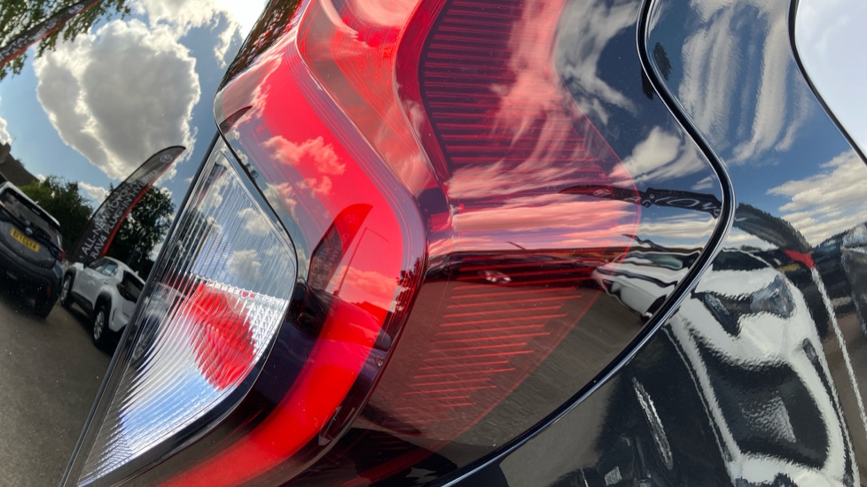 Toyota Aygo X 1.0 VVT-i Edge 5dr Petrol Hatchback - Image 21