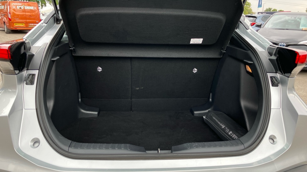 Toyota C-HR 1.8 Hybrid Icon 5dr CVT Hybrid Hatchback - Image 13