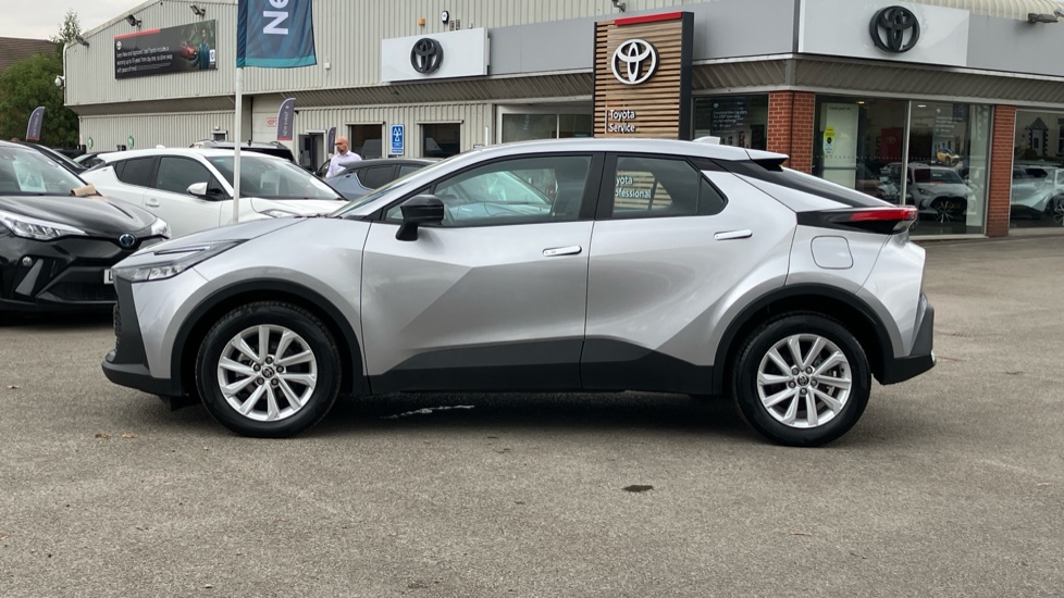 Toyota C-HR 1.8 Hybrid Icon 5dr CVT Hybrid Hatchback - Image 24