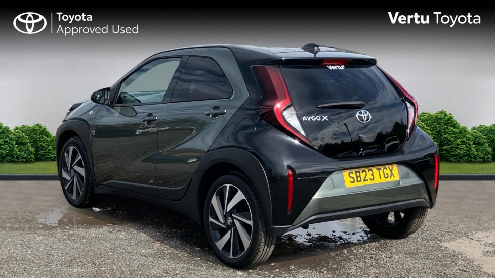 Toyota Aygo X 1.0 VVT-i Edge 5dr Petrol Hatchback - Image 4