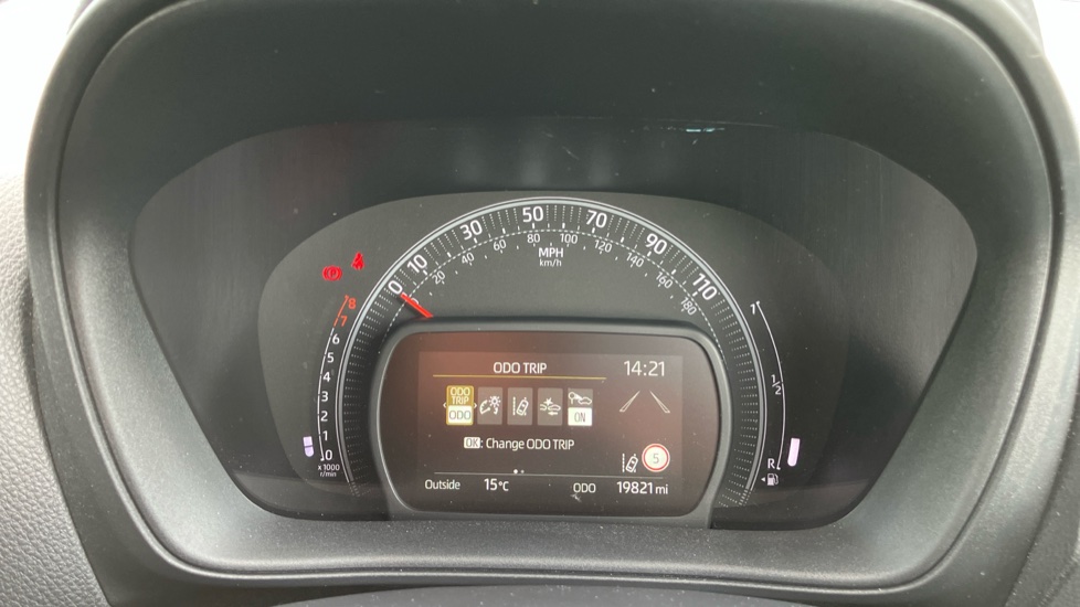 Toyota Aygo X 1.0 VVT-i Edge 5dr Petrol Hatchback - Image 11