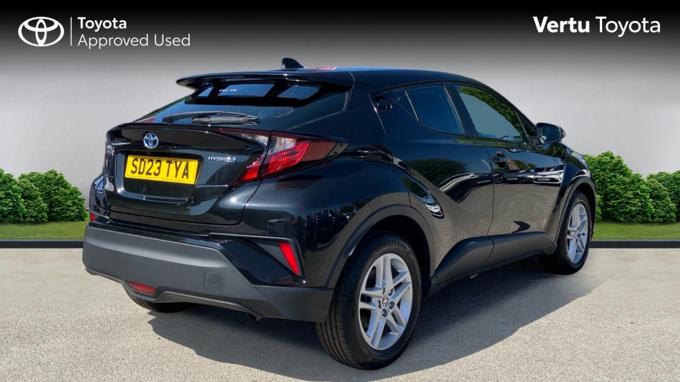 Toyota C-HR 1.8 Hybrid Icon 5dr CVT Hybrid Hatchback - Image 2