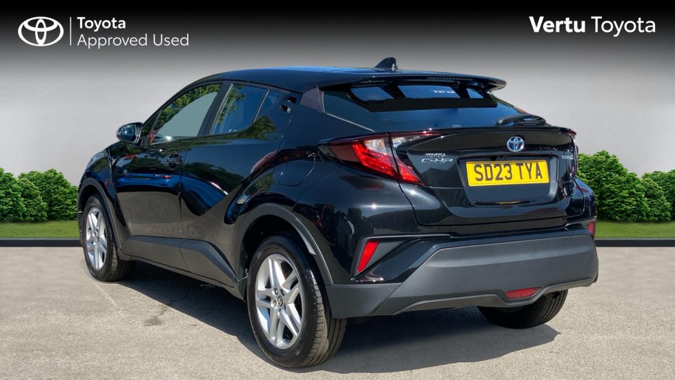 Toyota C-HR 1.8 Hybrid Icon 5dr CVT Hybrid Hatchback - Image 4