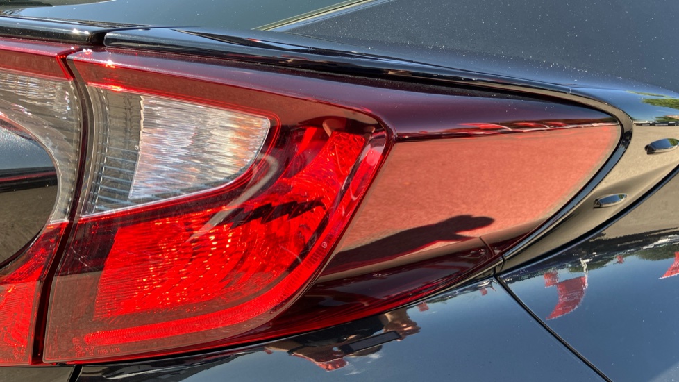 Toyota C-HR 1.8 Hybrid Icon 5dr CVT Hybrid Hatchback - Image 21
