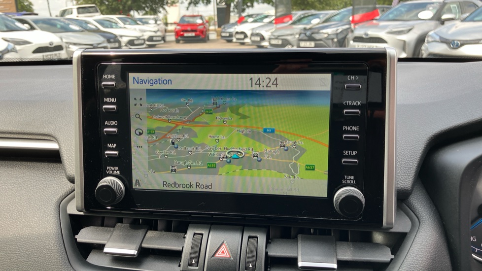 Toyota RAV4 2.5 VVT-i Hybrid Design 5dr CVT 2WD Hybrid Estate - Image 9