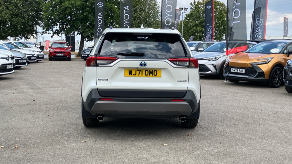 Toyota RAV4 2.5 VVT-i Hybrid Design 5dr CVT 2WD Hybrid Estate - Image 26